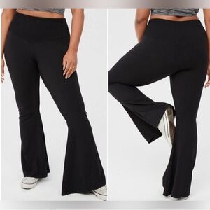 Aerie Offline Real Me Super Flare High Rise Leggings Black Large